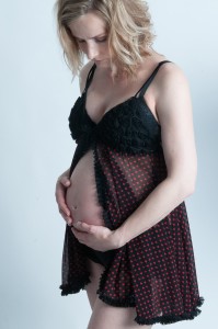 Lingerie Pregnancy Shoot showing off baby bump Pregnancy Photo shoot by Auckland Photographer Anais Chaine