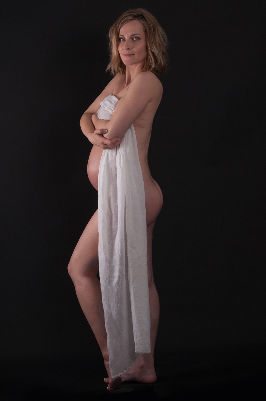 Pregnant Nude Photo 85