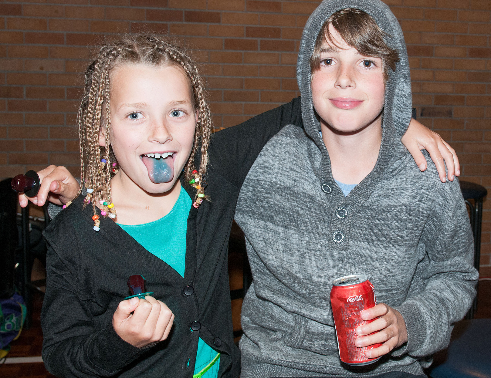 Blue tongue with lollies Kadimah jewish school in Auckland city 108 Greys Ave Auckland. Izaac Bar Mitzvah celebration photographed by Anais Chaine.